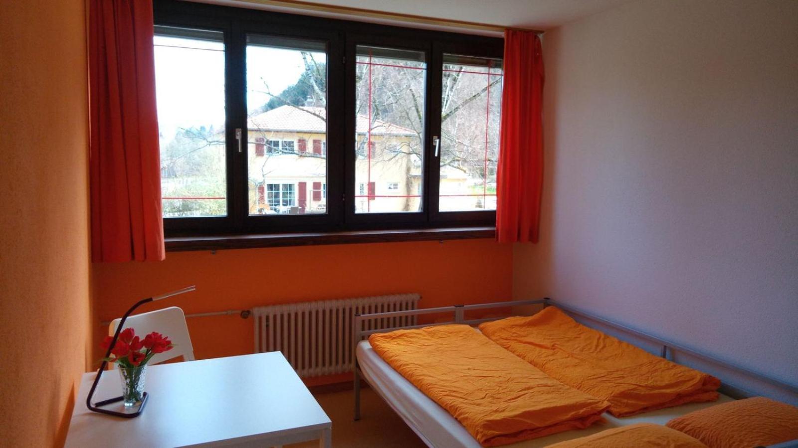 Hostel Waldblick ไฟรบวร์กอิมไบรส์เกา ภายนอก รูปภาพ